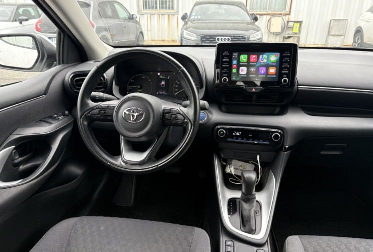 Toyota Yaris 116h Dynamic Business 5p * Carplay * Led * Caméra * Contrat d'entretien