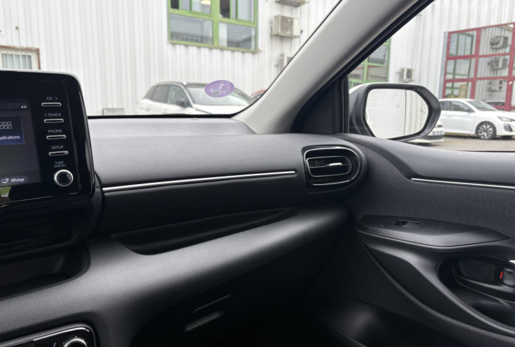 Toyota Yaris 116h Dynamic Business 5p * Carplay * Led * Caméra * Contrat d'entretien