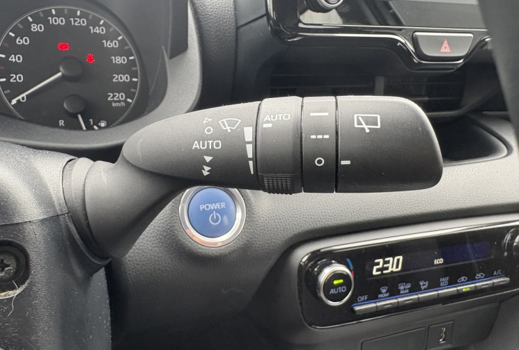 Toyota Yaris 116h Dynamic Business 5p * Carplay * Led * Caméra * Contrat d'entretien
