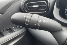 Toyota Yaris 116h Dynamic Business 5p * Carplay * Led * Caméra * Contrat d'entretien