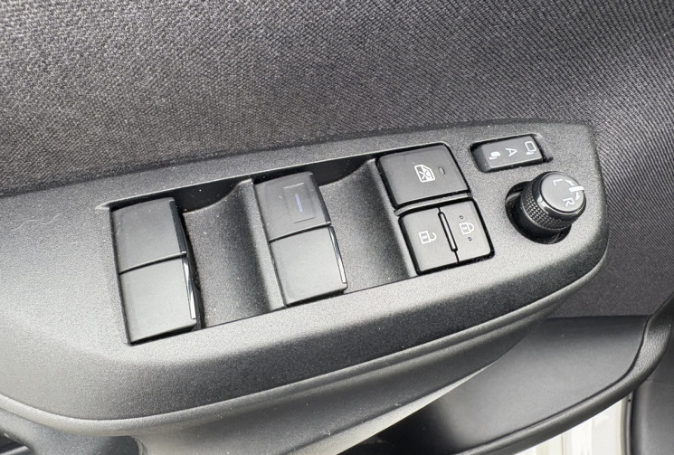 Toyota Yaris 116h Dynamic Business 5p * Carplay * Led * Caméra * Contrat d'entretien