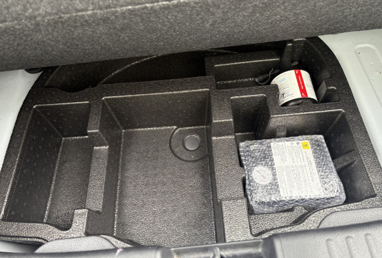 Toyota Yaris 116h Dynamic Business 5p * Carplay * Led * Caméra * Contrat d'entretien