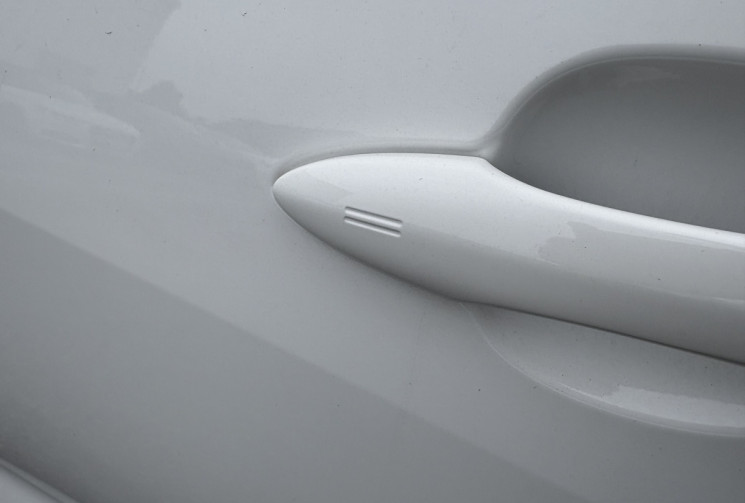 Toyota Yaris 116h Dynamic Business 5p * Carplay * Led * Caméra * Contrat d'entretien