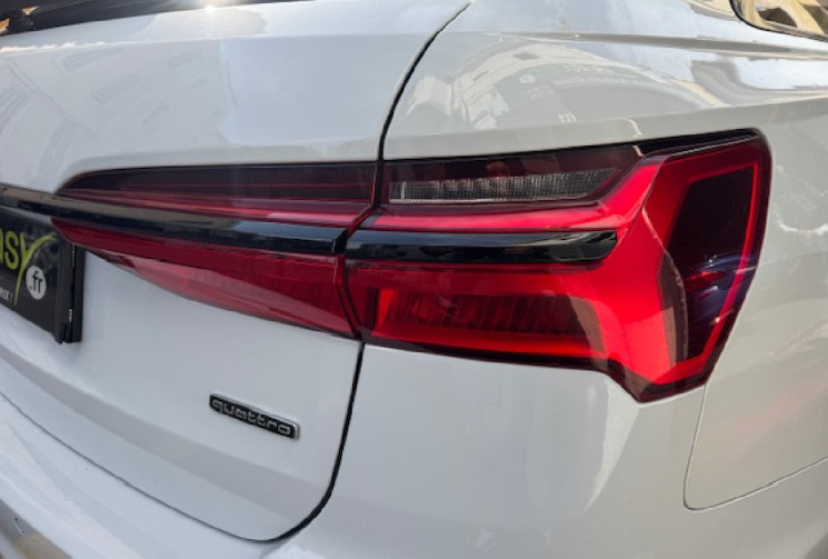 Audi A6 Avant Quattro 40 Tdi Mild Hybrid 204 cv / CARPLAY / TOIT OUVRANT / VIRTUAL COCKPIT