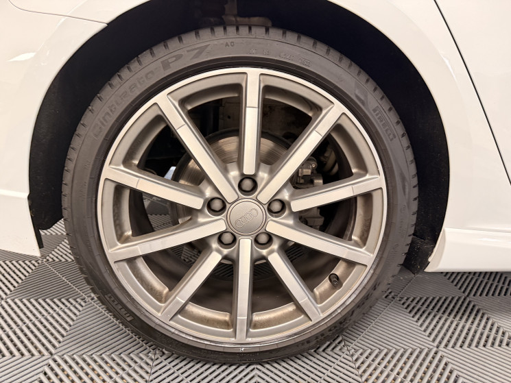 Audi A3 PHASE 2 SPORTBACK 35 1.5 TFSI S-TRONIC7 150 SLINE / SUIVI AUDI