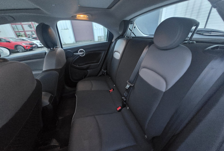 FIAT 500X 1.4 MultiAir LOUNGE * Toit ouvrant panoramique * radars de recul * clim auto bi-zone*     