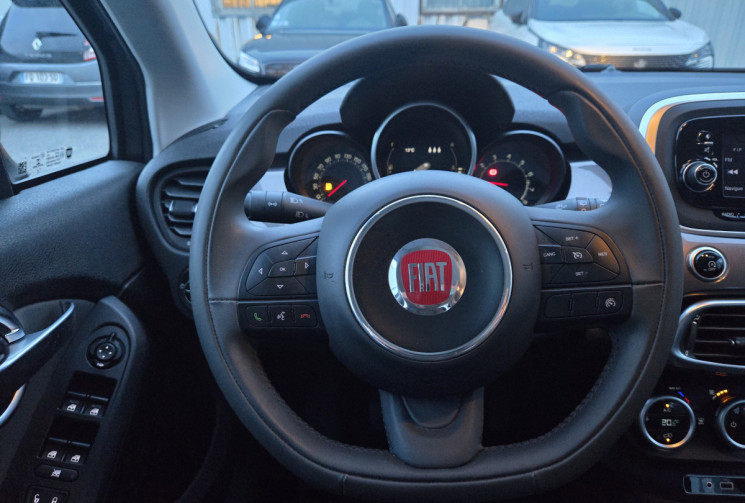 FIAT 500X 1.4 MultiAir LOUNGE * Toit ouvrant panoramique * radars de recul * clim auto bi-zone*     