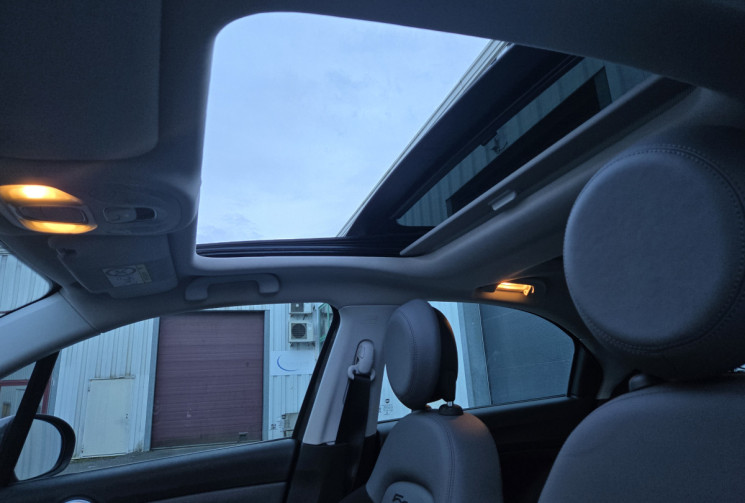 FIAT 500X 1.4 MultiAir LOUNGE * Toit ouvrant panoramique * radars de recul * clim auto bi-zone*     