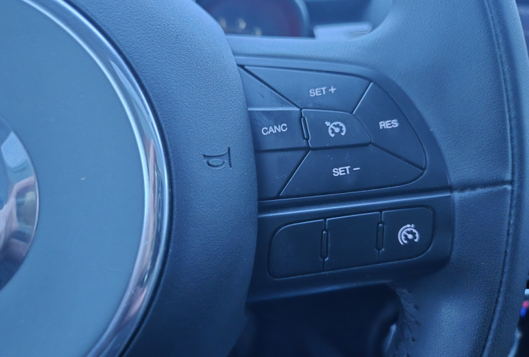 FIAT 500X 1.4 MultiAir LOUNGE * Toit ouvrant panoramique * radars de recul * clim auto bi-zone*     