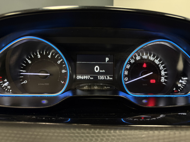 Peugeot 2008 1.2 PureTech 110 ch Allure S&S EAT6/Distribution faite