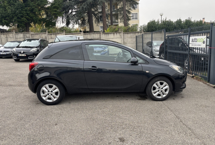 Opel Corsa E / 1.4 / 90 CH / COLOR EDITION