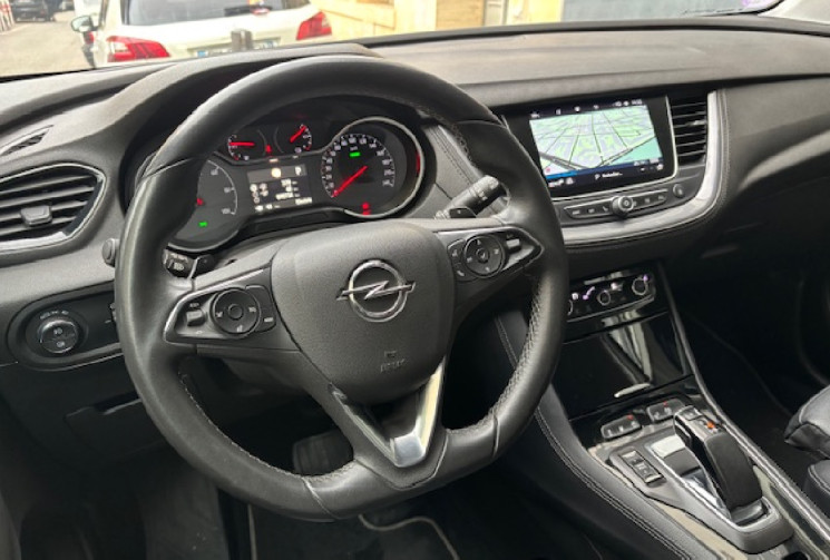 Opel Grandland X ULTIMATE 300cv 4x4 EAT8 Origine France / CAMERA 360° / SIEGE CHAUFFANT VENTILLÉ 