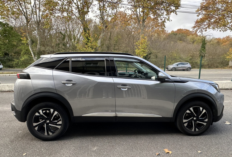 Peugeot 2008 Allure 1.5 BlueHDi 130 EAT8 / Carplay / i Cockpit 3D / Camera