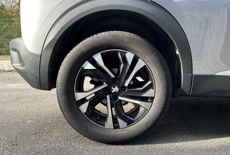 Peugeot 2008 Allure 1.5 BlueHDi 130 EAT8 / Carplay / i Cockpit 3D / Camera