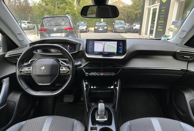 Peugeot 2008 Allure 1.5 BlueHDi 130 EAT8 / Carplay / i Cockpit 3D / Camera