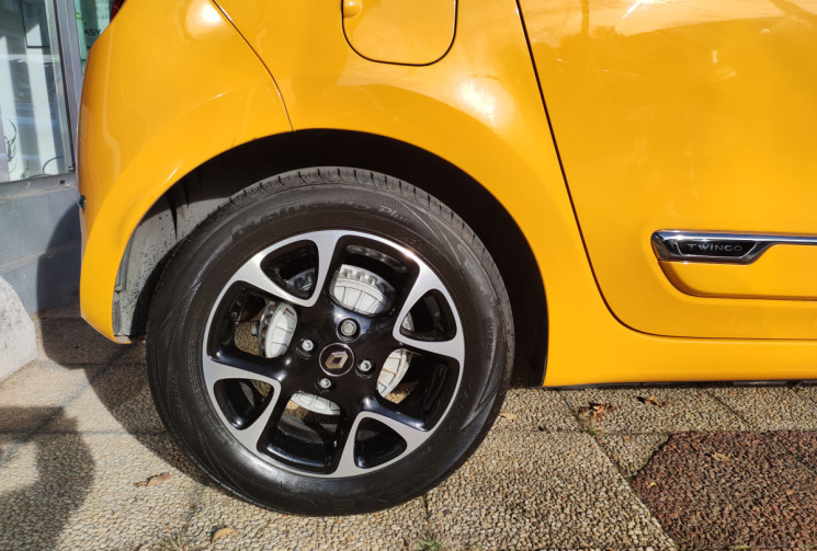 Renault Twingo III Phase 2 0.9 TCe 95 cv INTENS / SUIVI RENAULT