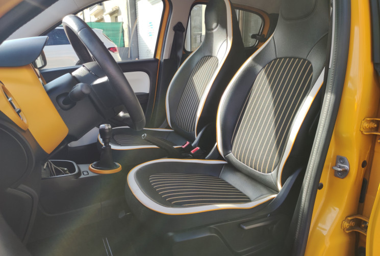 Renault Twingo III Phase 2 0.9 TCe 95 cv INTENS / SUIVI RENAULT