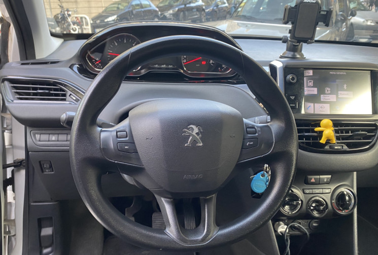 Peugeot 208 1.4 HDI 68 CH BUSINESS 5 PLACES distri ok