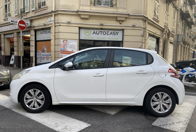 Peugeot 208 1.4 HDI 68 CH BUSINESS