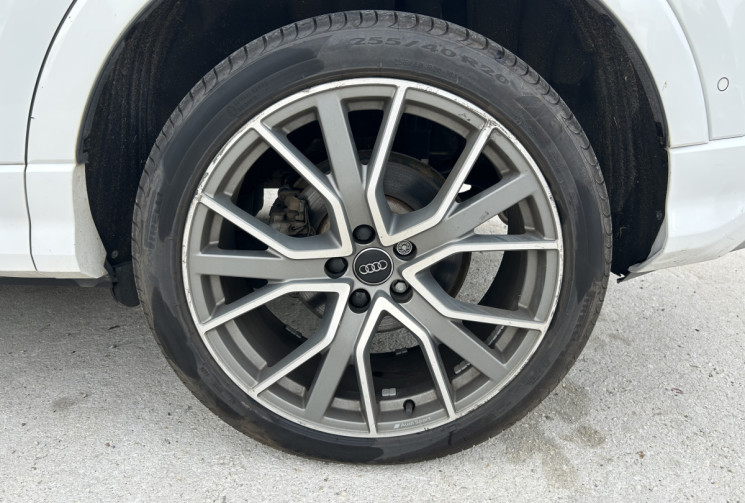 Audi Q3 40 TDI 190 Ch Design Luxe Quattro S-tronic 7 * CARPLAY * VOLANT MEPLAT * FULL LED