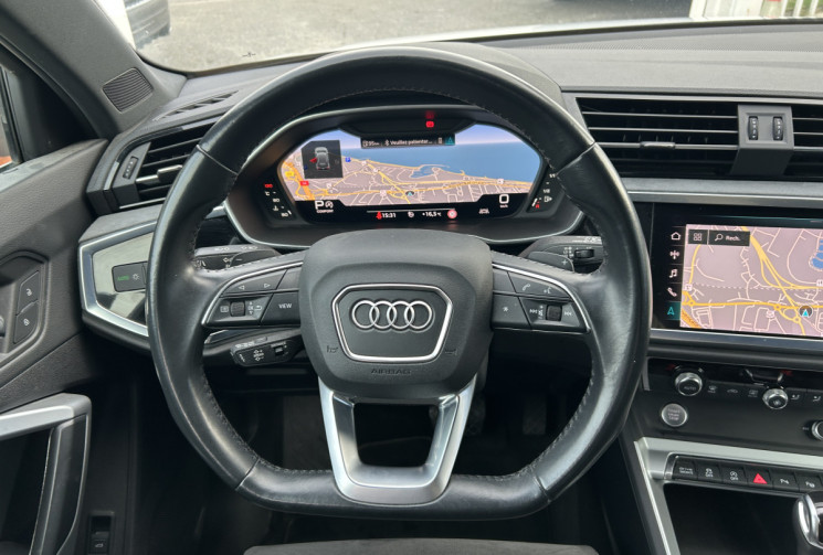 Audi Q3 40 TDI 190 Ch Design Luxe Quattro S-tronic 7 * CARPLAY * VOLANT MEPLAT * FULL LED