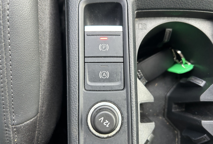 Audi Q3 40 TDI 190 Ch Design Luxe Quattro S-tronic 7 * CARPLAY * VOLANT MEPLAT * FULL LED