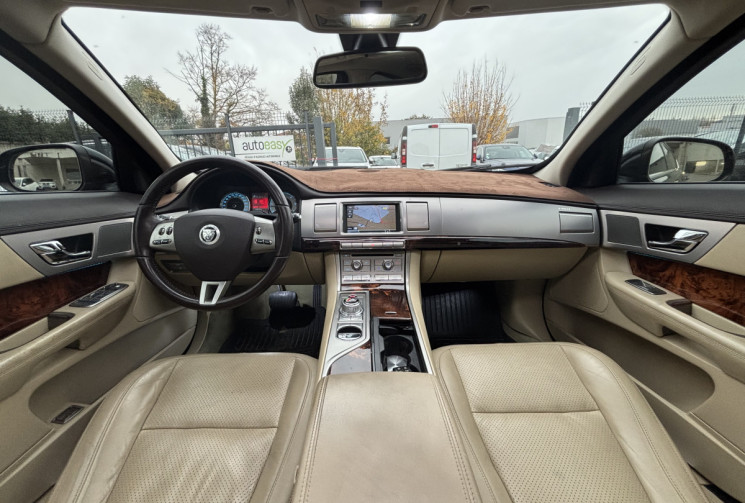 Jaguar XF 3.0D / 275 CH / LUXE PREMIUM 