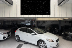 Volvo V40 T3 1.6 ESS 150CV MOMENTUM - TOIT PANORAMIQUE