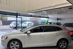 Volvo V40 T3 1.6 ESS 150CV MOMENTUM - TOIT PANORAMIQUE