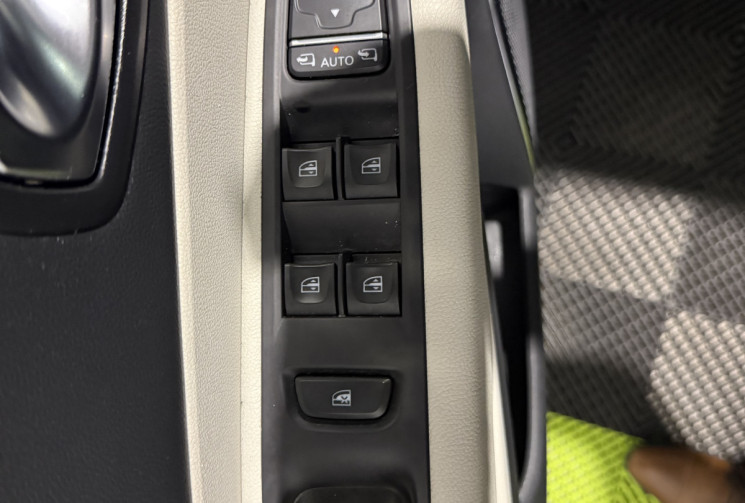 Renault Captur 1.3 TCe 150ch FAP Intens EDC