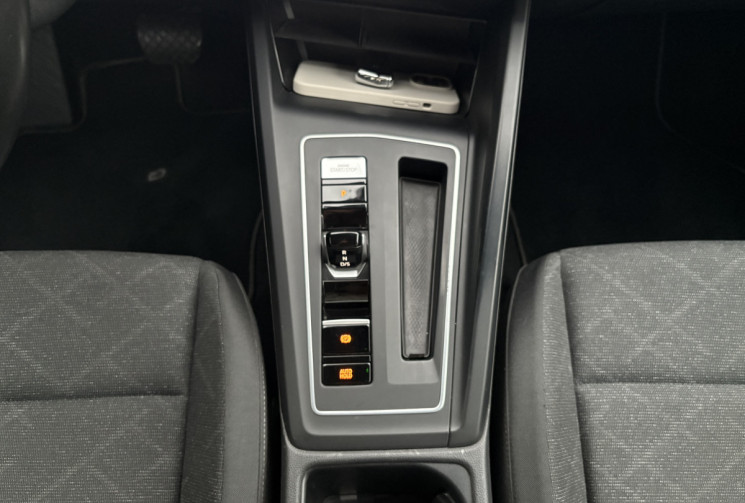 Volkswagen Golf VIII 1.5 eTSI 130 ch Life DSG7 / TVA / Première main / Entretien VW