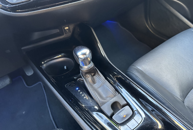 Toyota C-HR 1.8 VVT-i 122 HSD Hybride Pack Premium / Attelage / Garantie Toyota