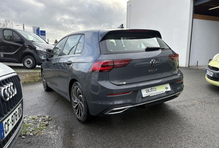 Volkswagen Golf VIII Hatchback 1.5 eTSi DSG7 150 cv 1st STYLE