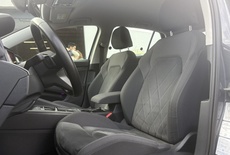 Volkswagen Golf VIII Hatchback 1.5 eTSi DSG7 150 cv 1st STYLE