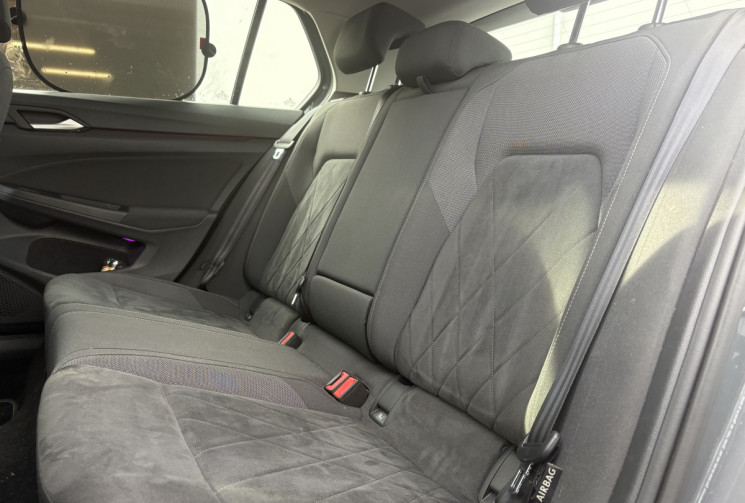 Volkswagen Golf VIII Hatchback 1.5 eTSi DSG7 150 cv 1st STYLE