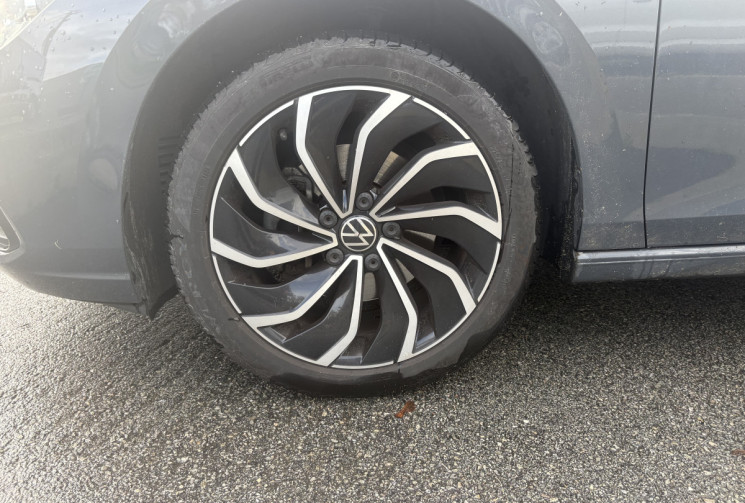 Volkswagen Golf VIII Hatchback 1.5 eTSi DSG7 150 cv 1st STYLE