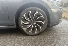 Volkswagen Golf VIII Hatchback 1.5 eTSi DSG7 150 cv 1st STYLE