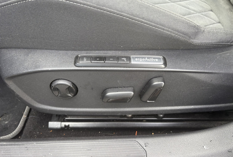 Volkswagen Golf VIII Hatchback 1.5 eTSi DSG7 150 cv 1st STYLE