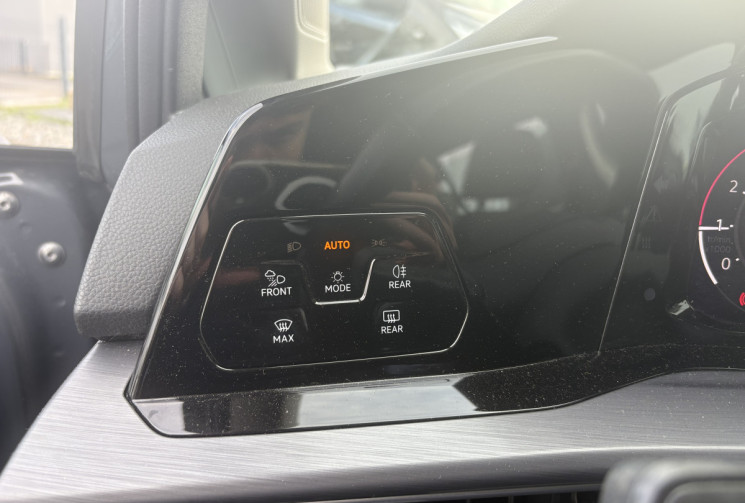 Volkswagen Golf VIII Hatchback 1.5 eTSi DSG7 150 cv 1st STYLE