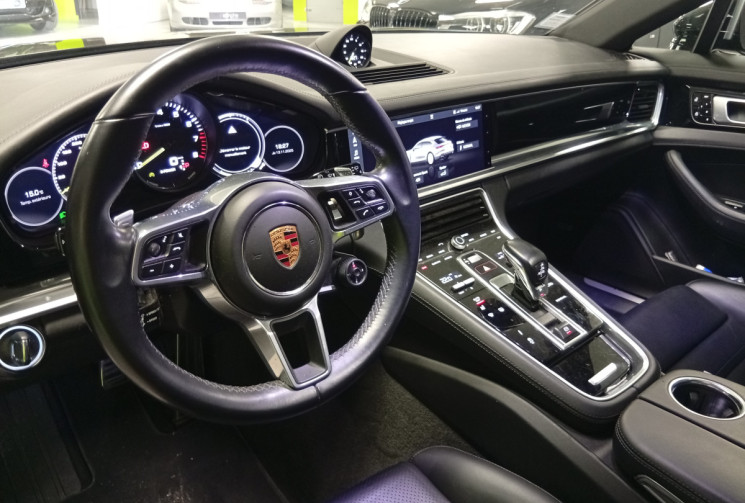 Porsche Panamera 4 V6 3.0 462 4X4 PDK Hybrid Sport Turismo Pack Chrono Toit ouvrant 