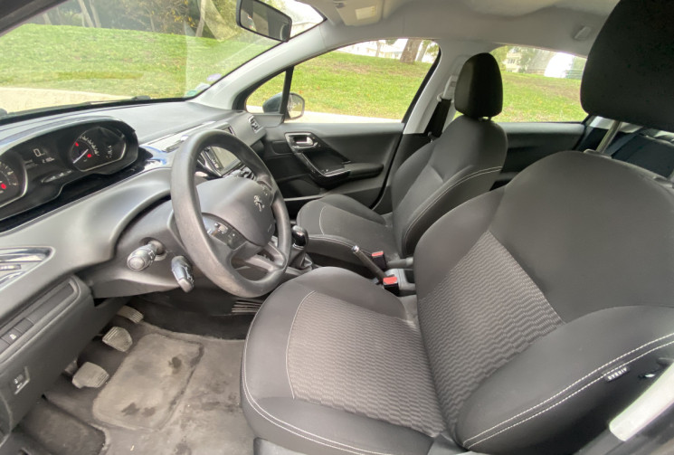 Peugeot 208 I Phase 2 5 Portes 1.2 VTi 12V ACTIVE 82 CH