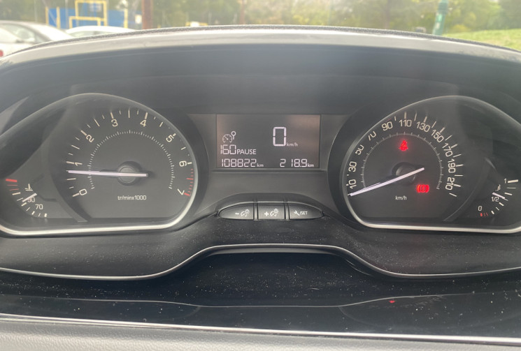 Peugeot 208 I Phase 2 5 Portes 1.2 VTi 12V ACTIVE 82 CH