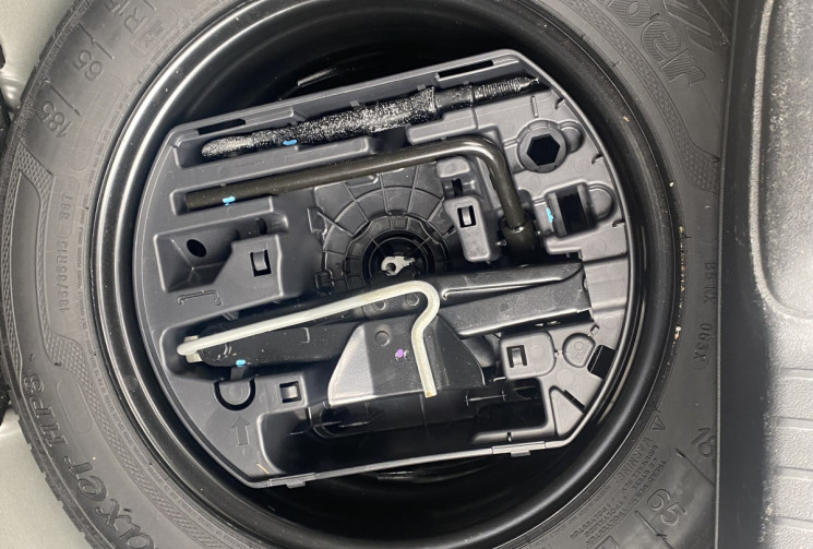 Peugeot 208 I Phase 2 5 Portes 1.2 VTi 12V ACTIVE 82 CH