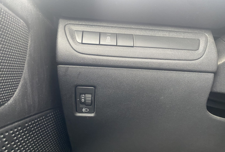 Peugeot 208 I Phase 2 5 Portes 1.2 VTi 12V ACTIVE 82 CH