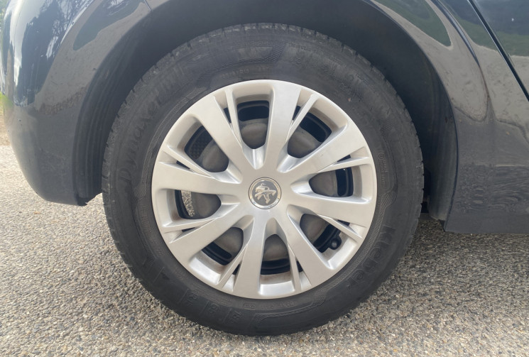 Peugeot 208 I Phase 2 5 Portes 1.2 VTi 12V ACTIVE 82 CH