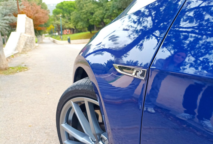 Volkswagen Golf 7 VII R 2.0L 300CH 4MOTION - FRANCAISE - BVM - TOIT OUVRANT - CARPLAY - BLEU LAPIZ