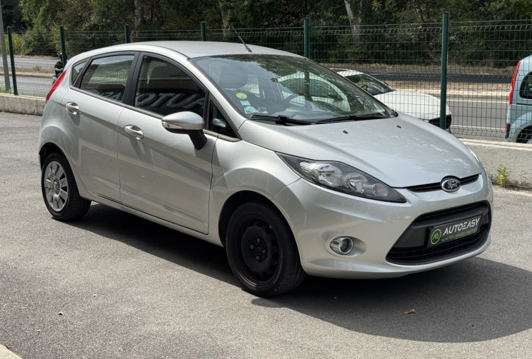 Ford Fiesta 5 portes 1.4 TDCi 70 ch TREND * ENTRETIEN ET CT OK * GARANTIE 6 MOIS