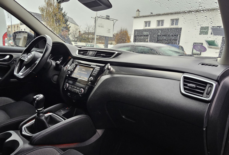 Nissan Qashqai  1.2L DIG-T 115 ch N-Connecta 129g