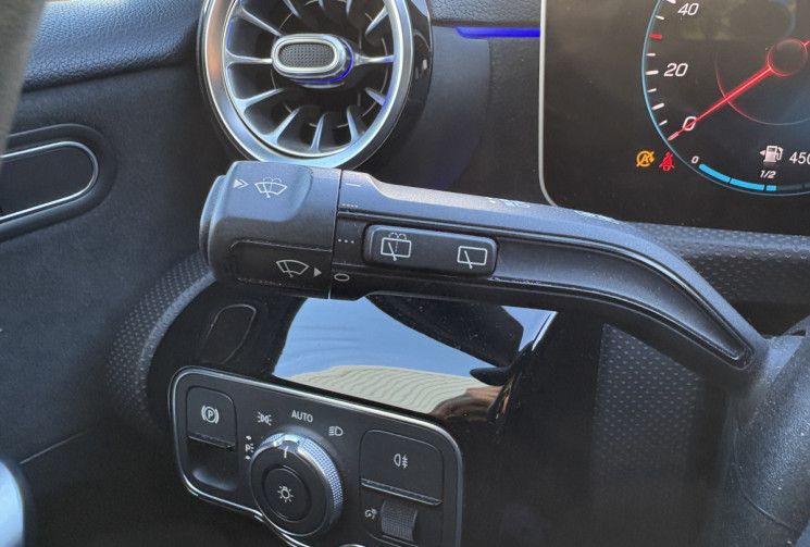 Mercedes Classe A 180d 116cv AMG line * Caméra * Focal * Siège Chauffants * TBE * Entretien OK 