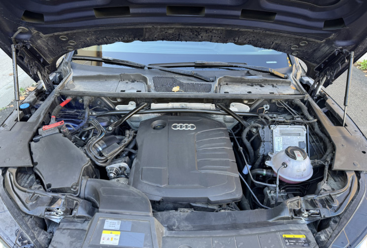 Audi Q5 35 TDi 2.0 163 S-Line  S-Tronic7 / Toit ouvrant / Hifi B&O / Sièges chauffants